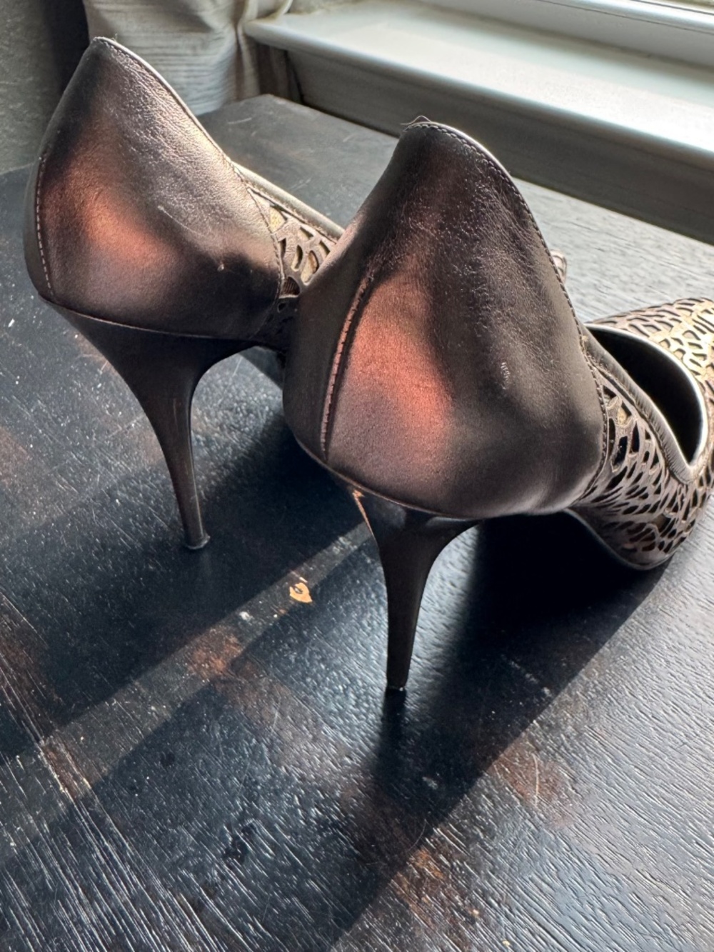 Burberry  Nova Broderie Anglaise Pump - Picture 7 of 7